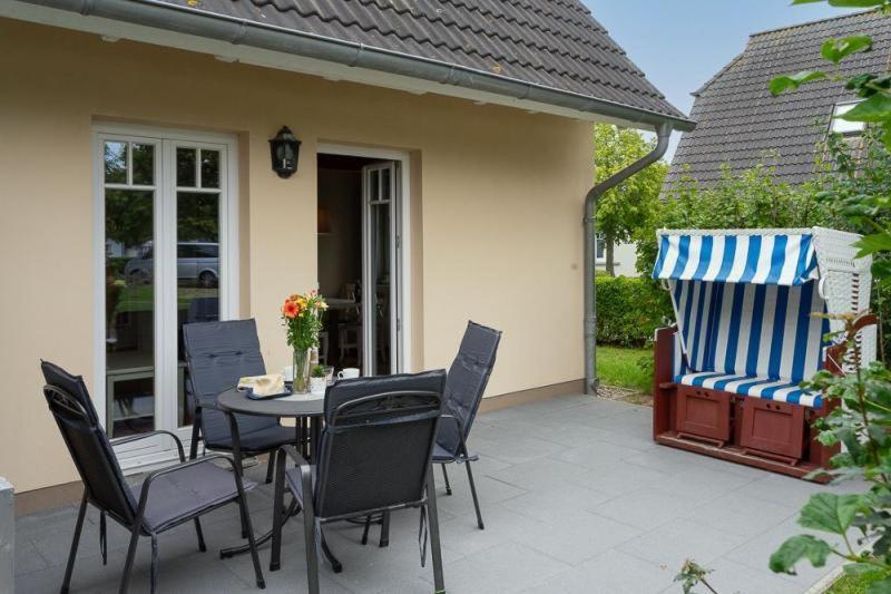 Ferienpark Seepferdchen, 12A, Haus Zingst 12a - B&B Ostseebad Nienhagen
