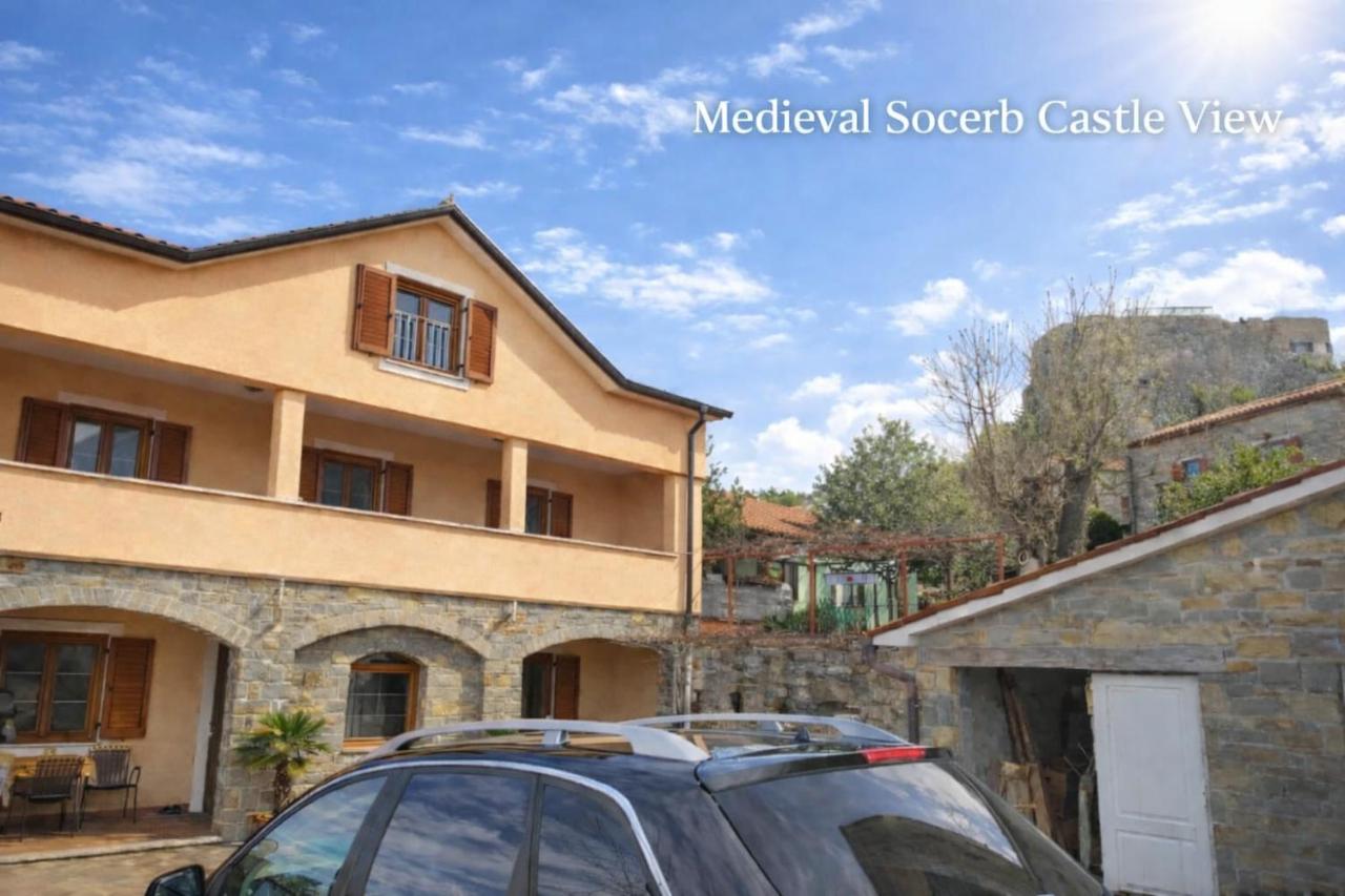 Villa Bella Vista - For up to 6 people Villa with Sea & Castle view - Bed and Breakfast Črni Kal