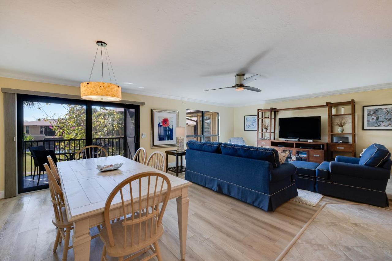 Gorgeous 2 Story Villa at Blind Pass Condos - Ferienwohnung Sanibel
