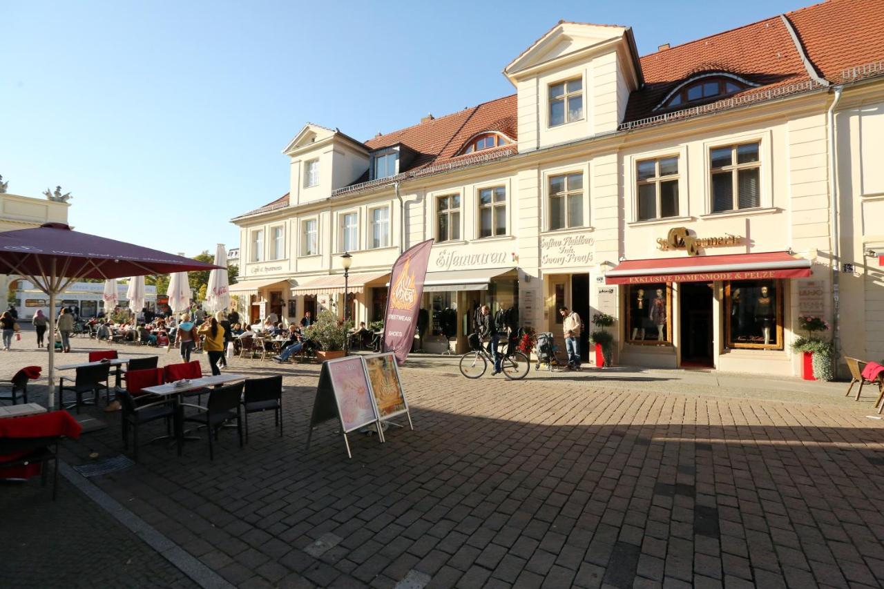 Amaroo - Apartments "Branden" - B&B Potsdam