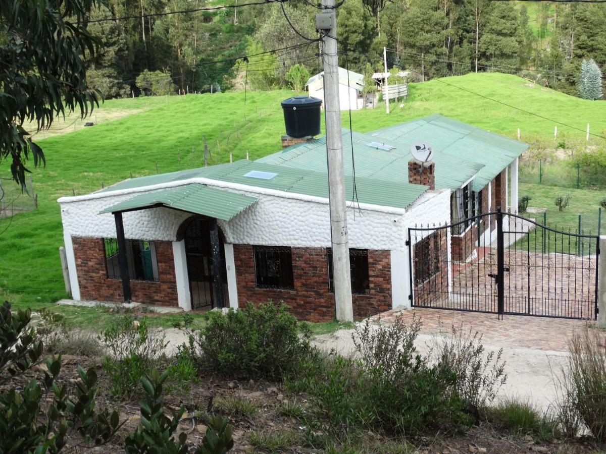 Cabañas Villa del Dorado - B&B