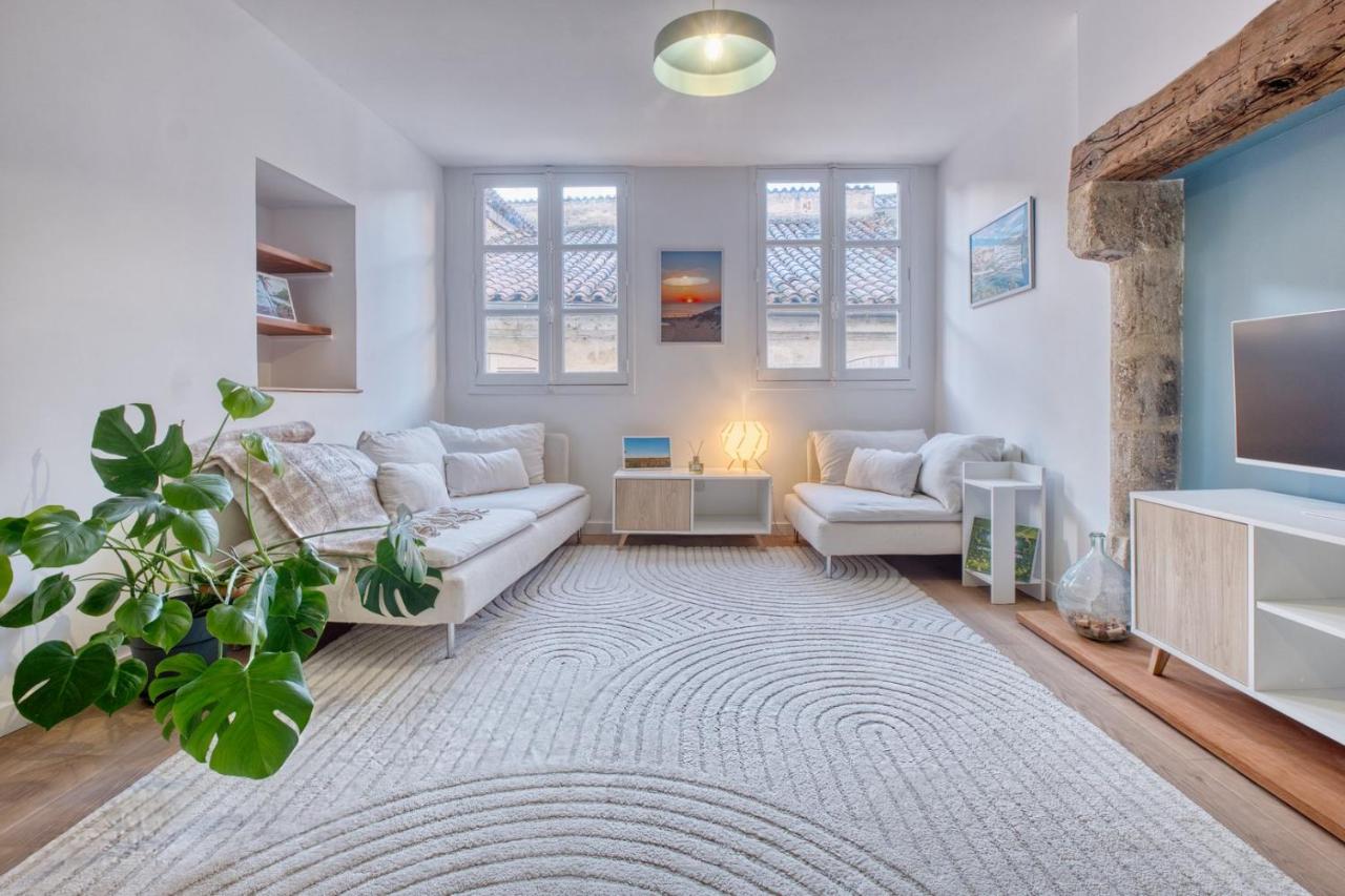 Derrière les vitraux, appartement climatisé - Chambres d'hôtes Périgueux
