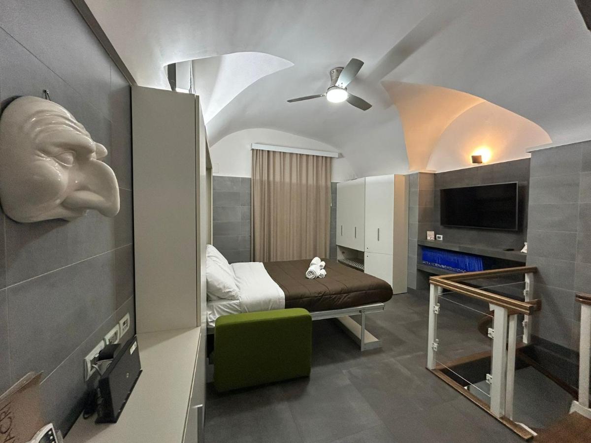 Suite Contè Mezzocannone - B&B Napoli