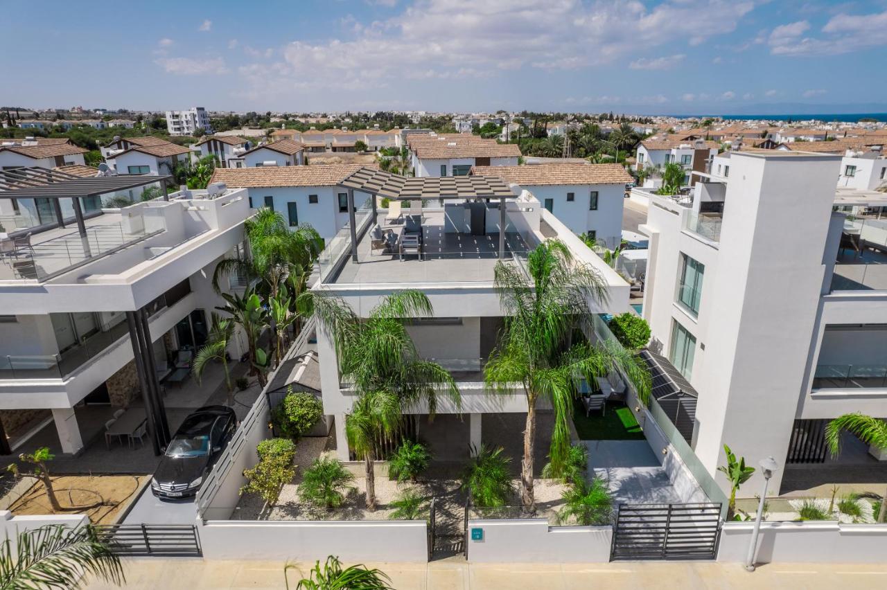 Serene Villa Retreat in Protaras - B&B Paralímni