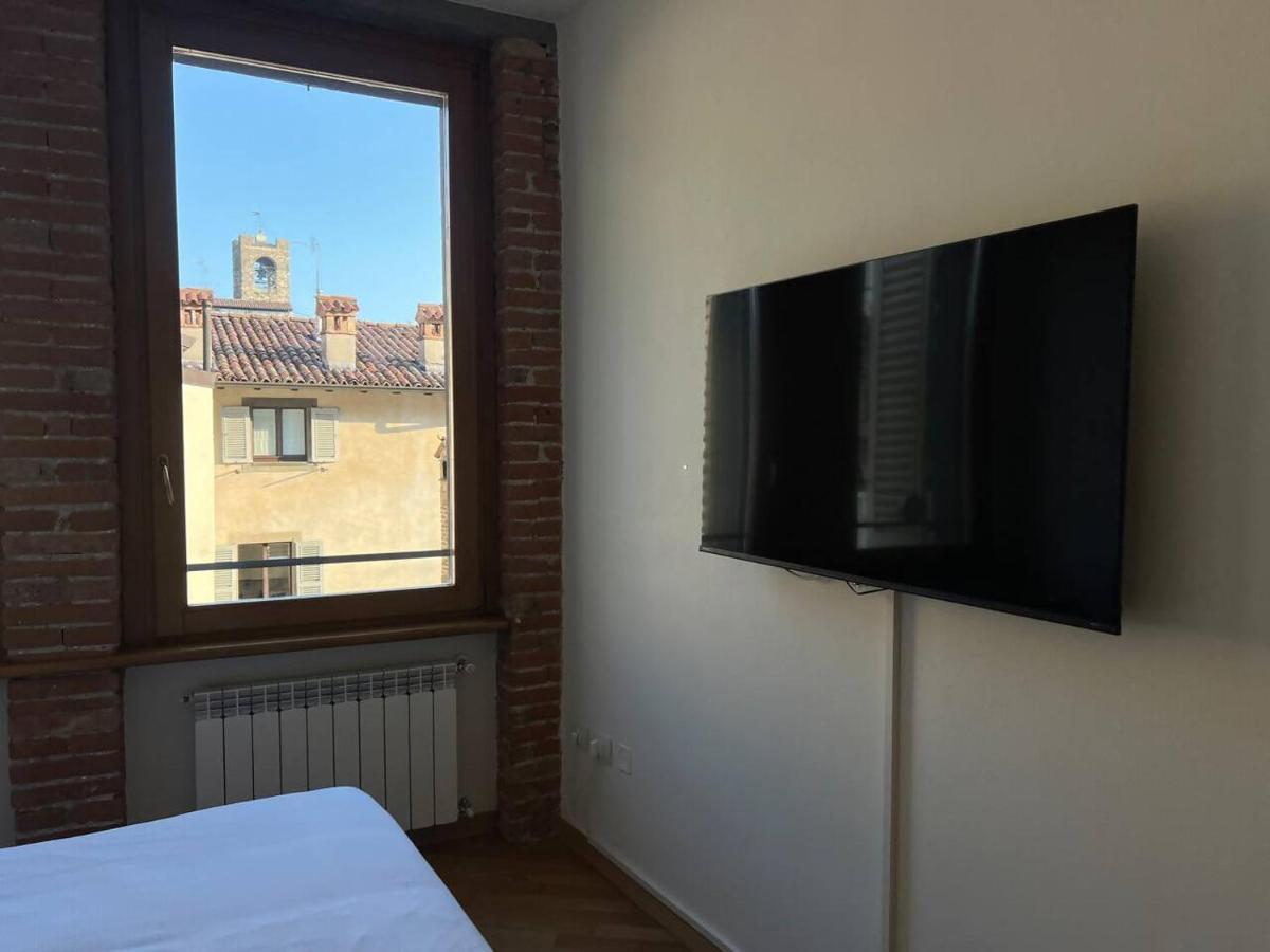 Tra Le Torri - B&B Bergamo
