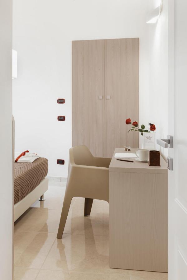 Deluxe Doppel-/Zweibettzimmer mit Balkon