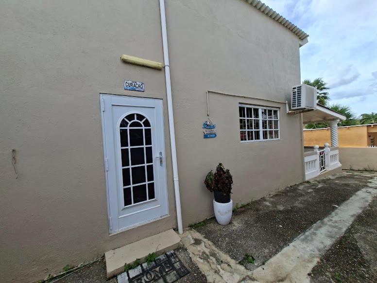 Aura - Bed and Breakfast Willemstad