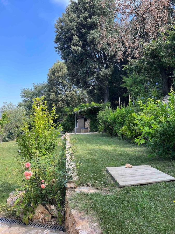 The Lemon House, Villa with Private Garden at Le Manie, Finale Ligure - Chambres d'hôtes Varigotti