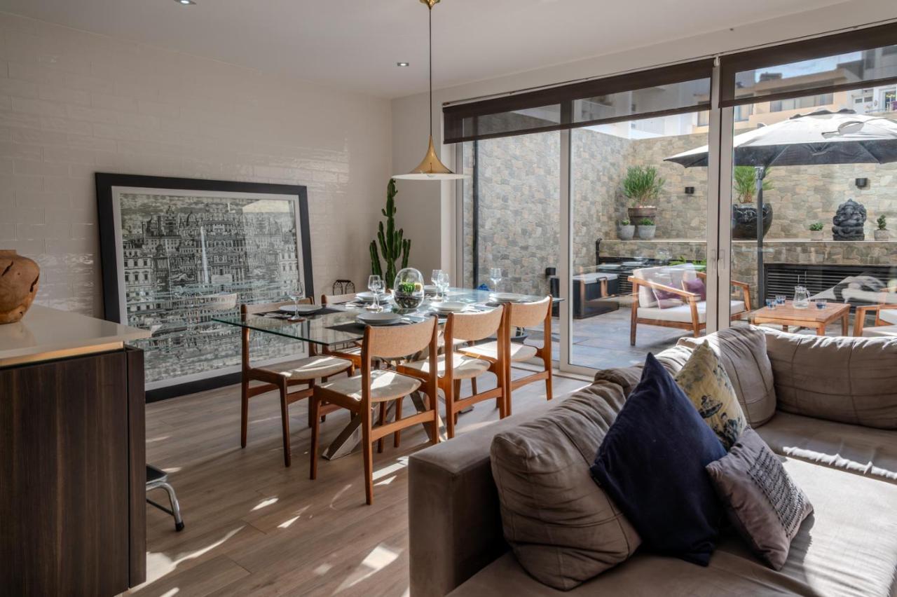 Spacious Seaside Sanctuary in the heart of Sliema with an outdoor terrace, in the perfect location - Chambres d'hôtes Sliema