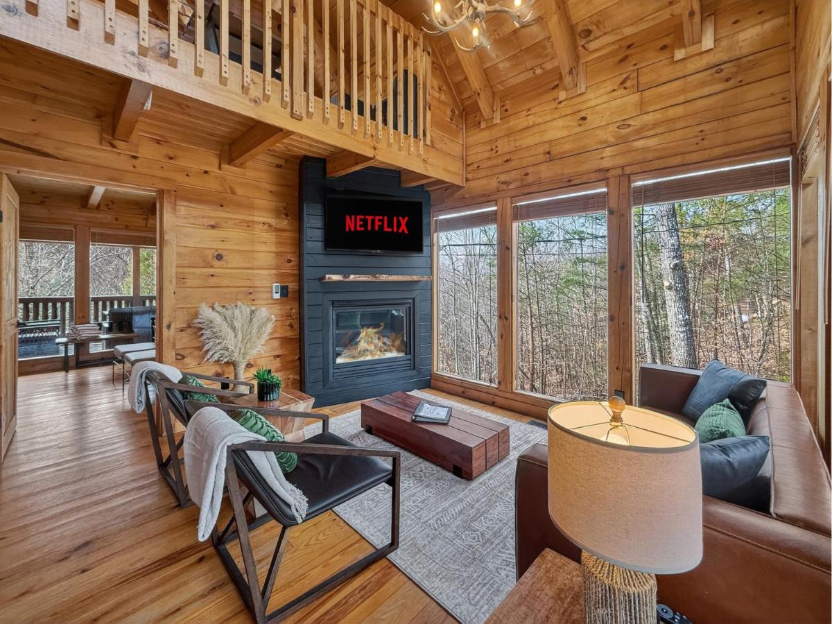 Smoky Mountain Serenity: Elegance in the Smokies - B&B Sevierville