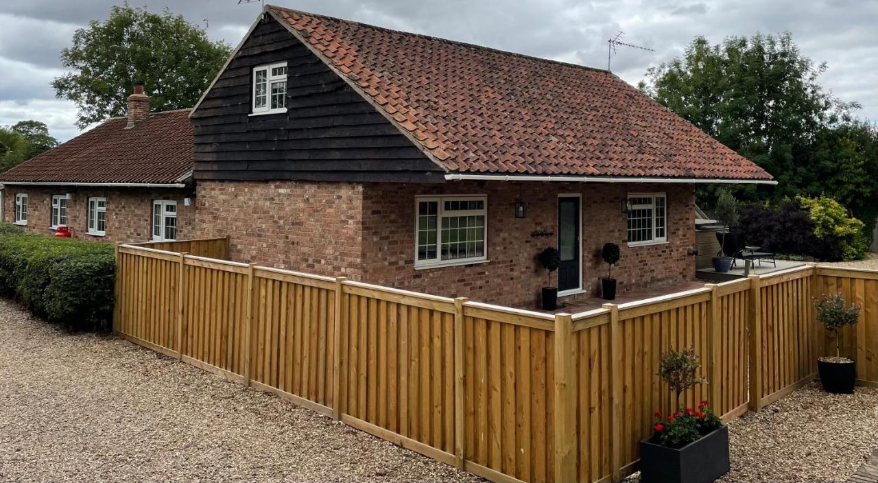 Wood Farm Cottage - B&B Stickney