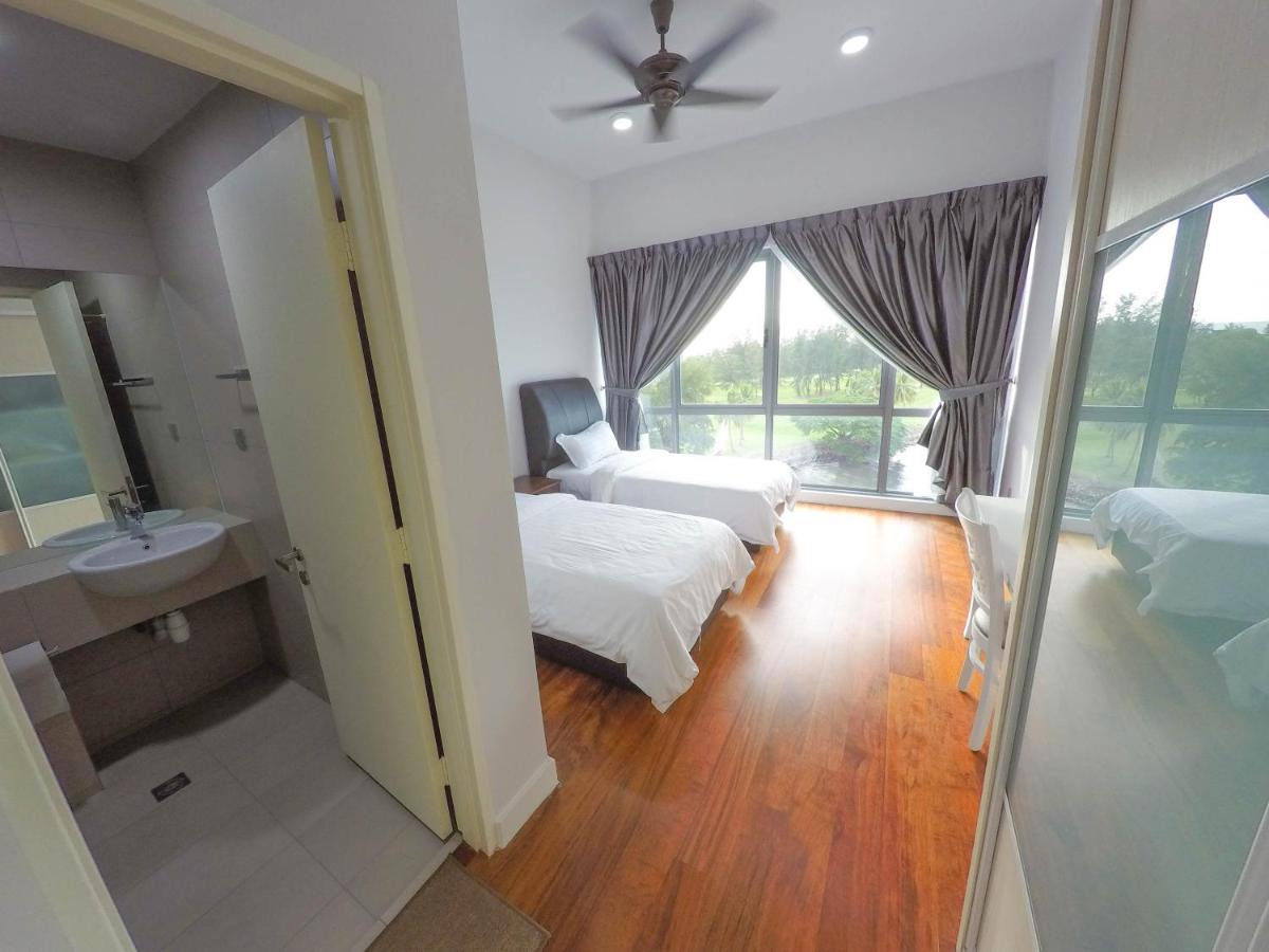 Twin Room with Seaview