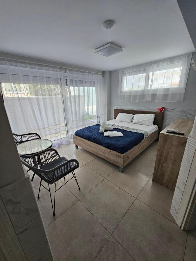 Nifaki Apartman - B&B Paralia Katerinis
