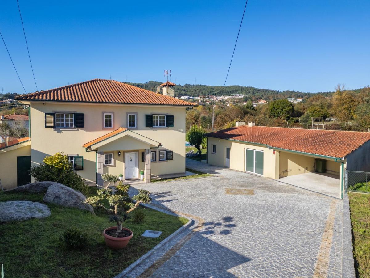 Casa Fonte do Rei by Minho's Guest - Chambres d'hôtes Póvoa de Lanhoso