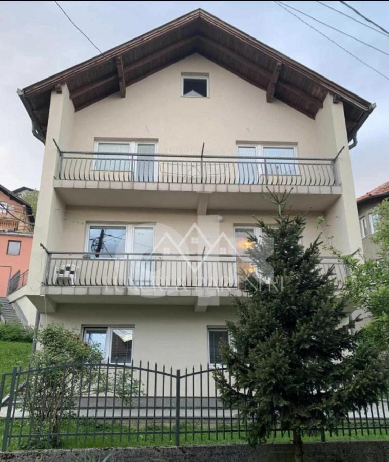 Apartmani AMA - Bed and Breakfast Sarajevo