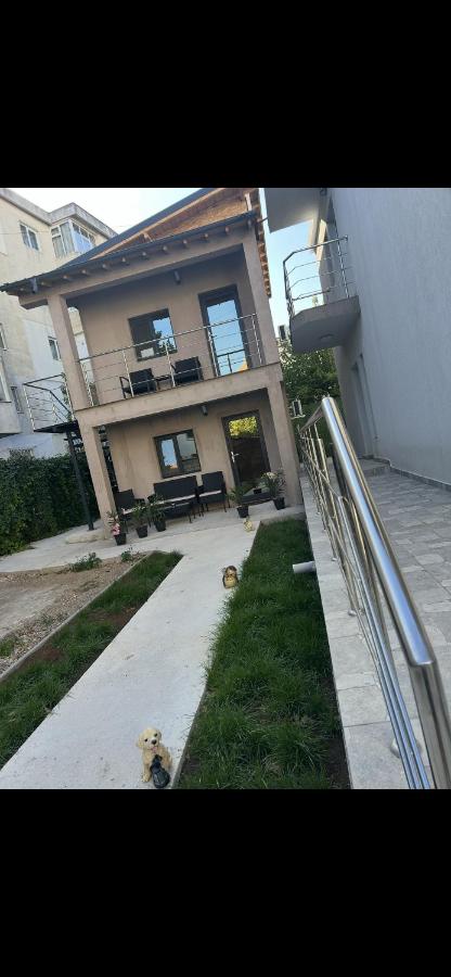 Garsoniera Veronica - Bed and Breakfast Mangalia