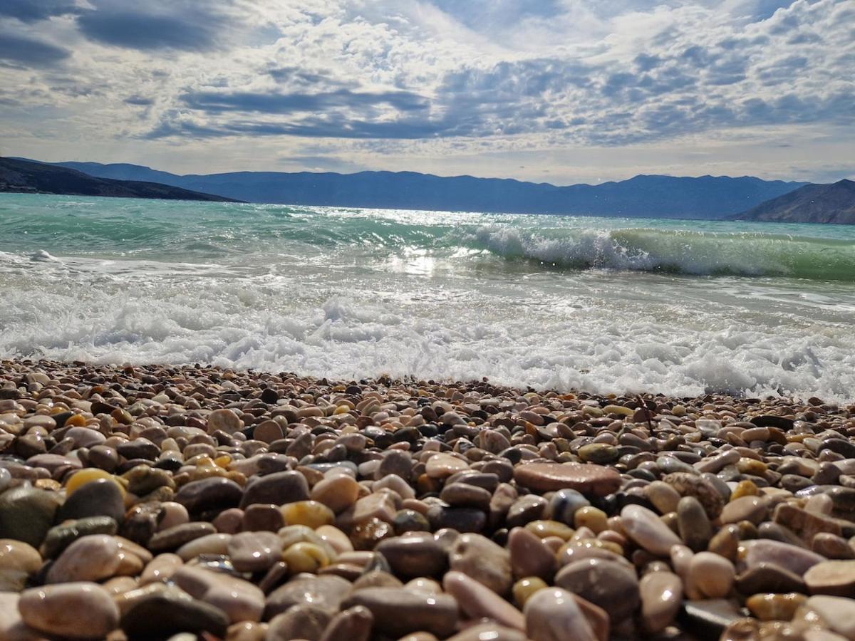 Vacation home Dora - B&B Baška