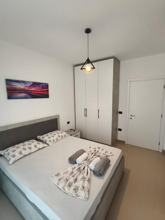 EG Apartments - Rana e Hedhun Shengjin - B&B Shengjin