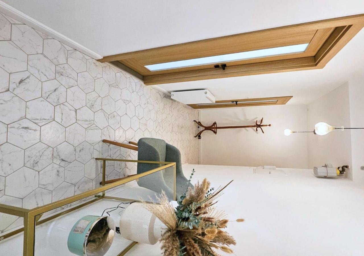 Apartament Sikorskiego free parking - B&B Poznań