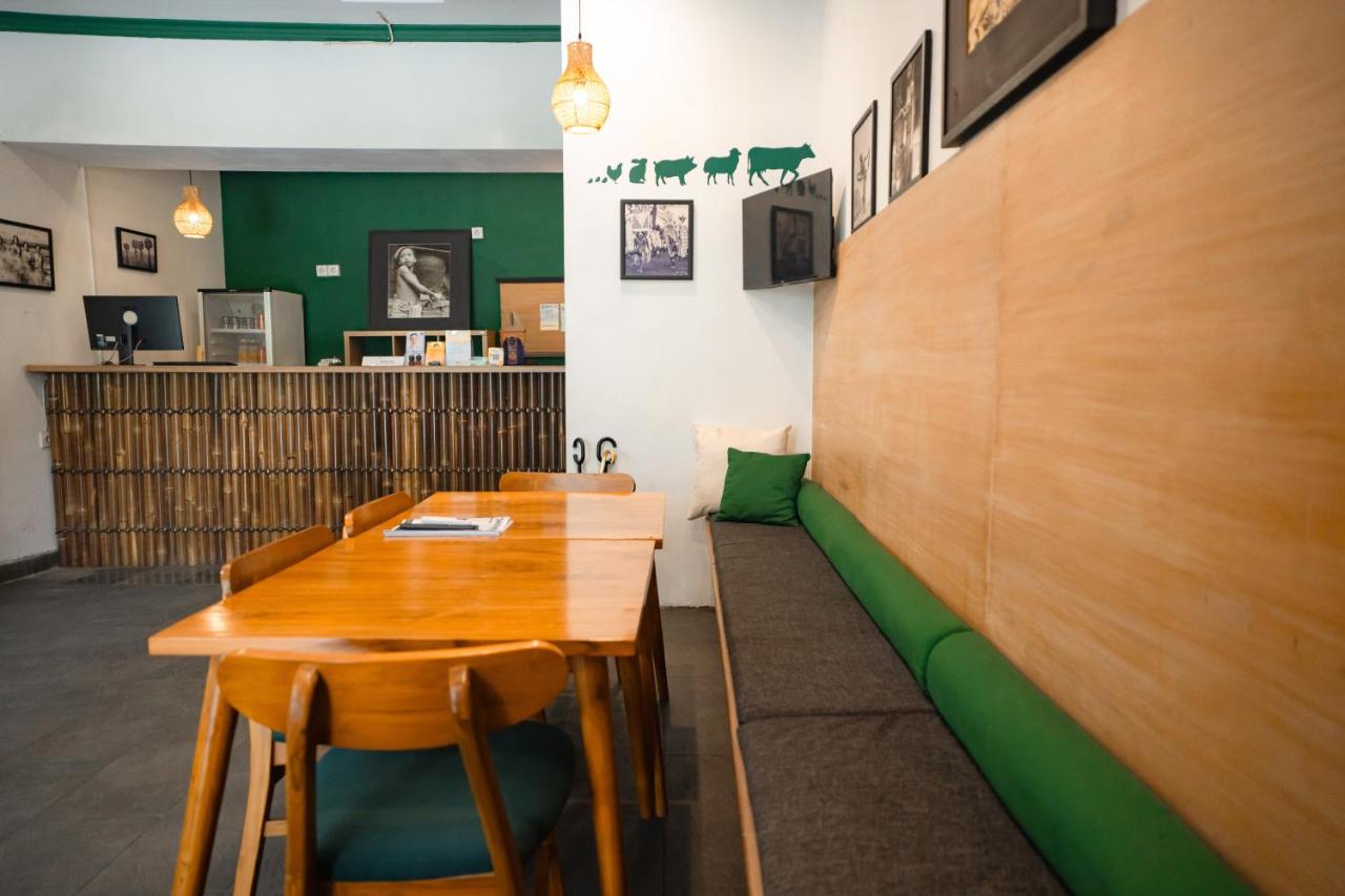 Urban Haven Sanur - Bed and Breakfast Sanur