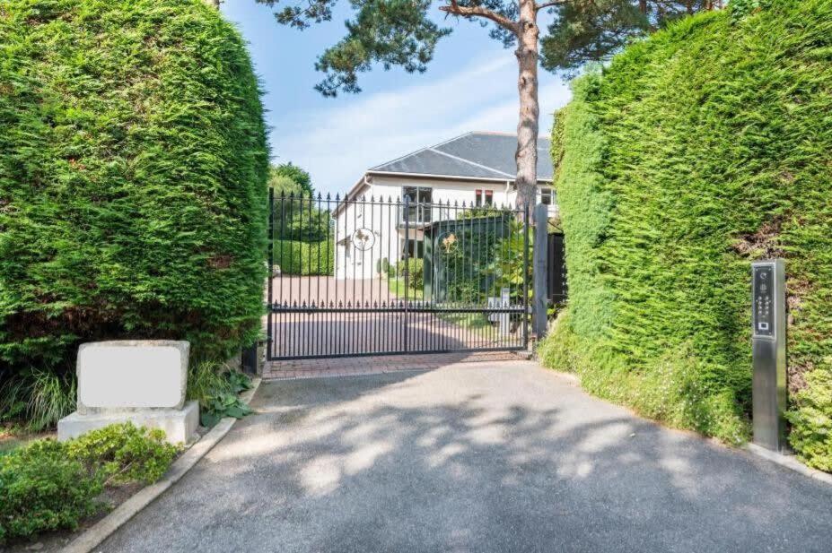 Spacious Flat A Few Mins Walk to Carlyon Bay Beach - B&B Carlyon Bay