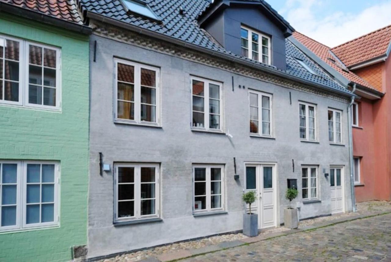 Top renovierte Wohnung in Flensburg, Johannis 59 - B&B Flensburgo