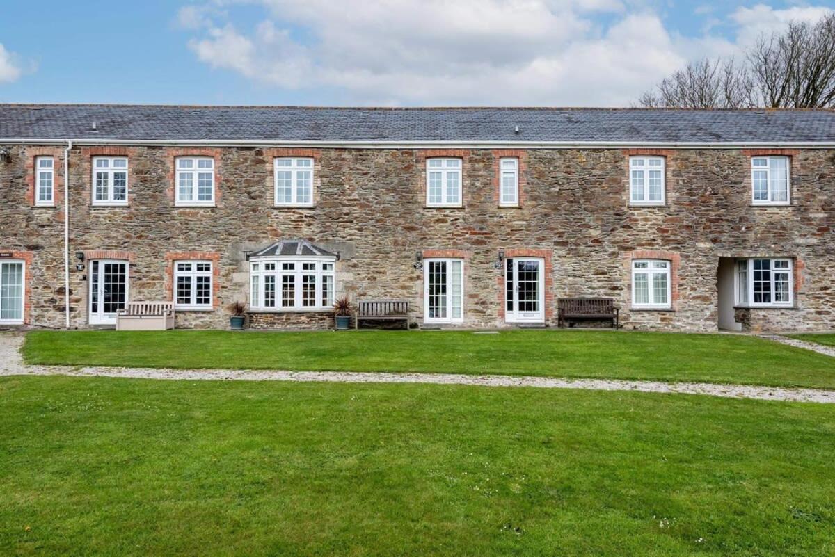 2 Bedroom Cottage Close to Perranporth Beach - Ferienwohnung Roche