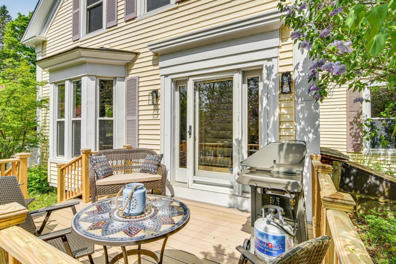 Great for Groups! Spacious Wilton Getaway with Deck - B&B Wilton