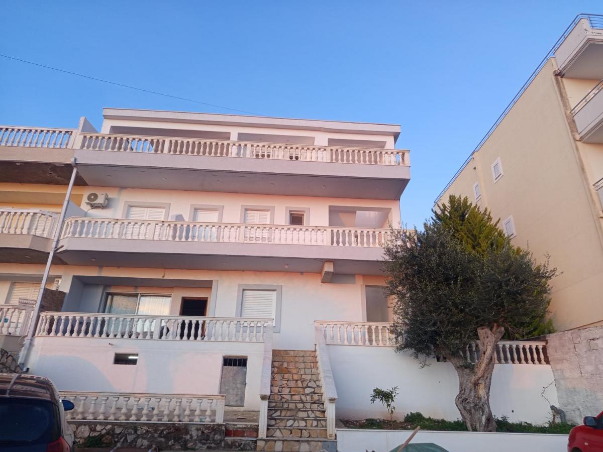 Rooms by George - B&B Dhërmi