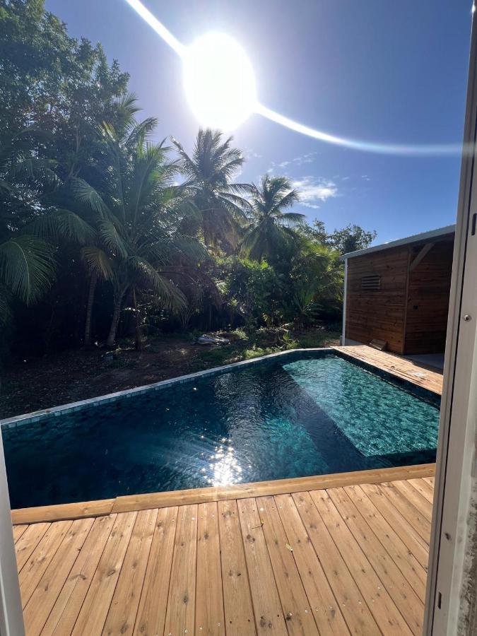 Beach Kaz, maison sur la plage avec piscine privée - B&B Sainte-Rose