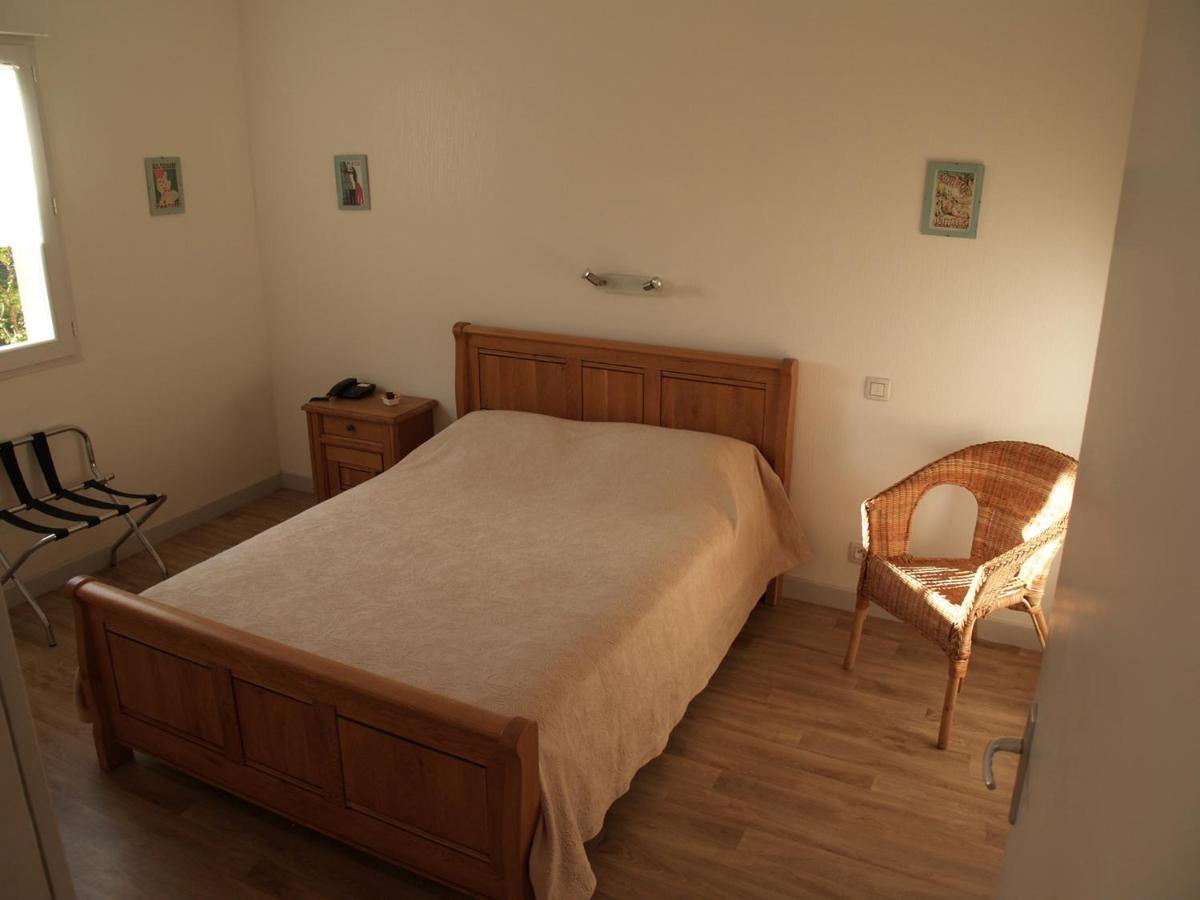 Double Bed Apartment with Terrace and Garden View 