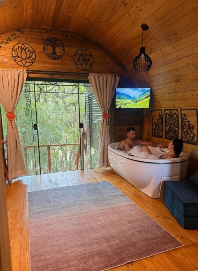 Cabana Rota do Vinho - B&B Canguera