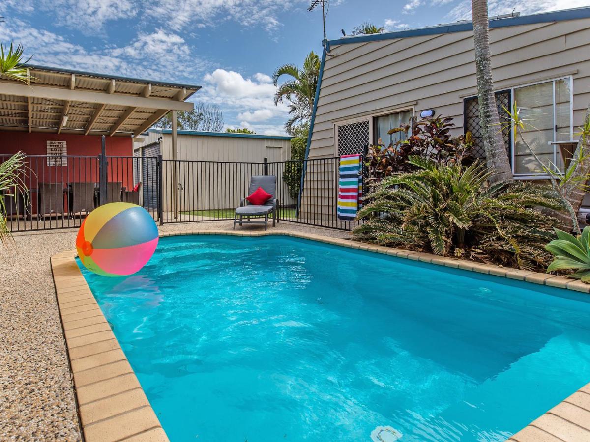 B&B Marcoola - Surf Club House, Pet Friendly, Sunshine Coast, Holiday House, Marcoola - Bed and Breakfast Marcoola