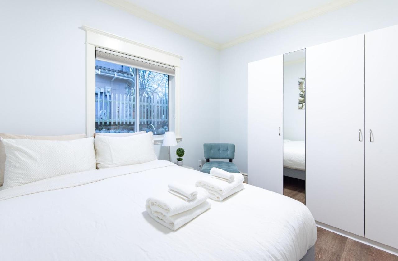 3Beds Ground-Level Private Suite in Burnaby - Bed and Breakfast Burnaby