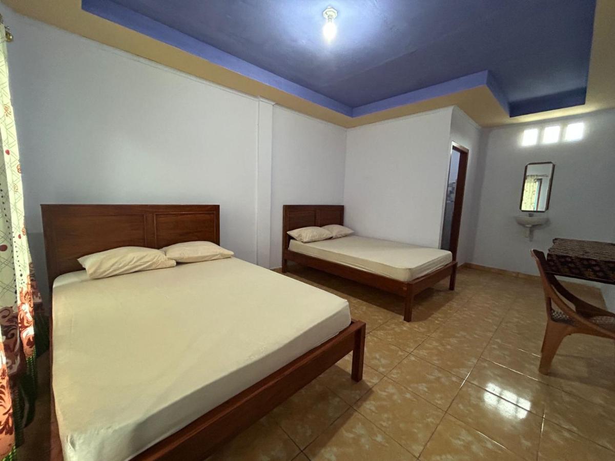 Defan Home Stay - B&B Labuan Bajo