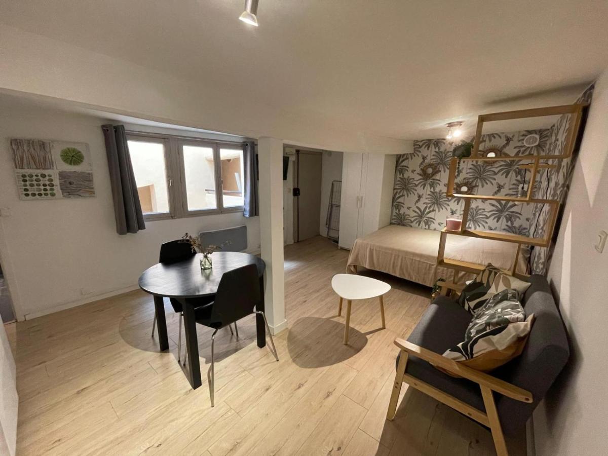 Studio Tout confort Centre historique rue calme Climatisation - Chambres d’hôtes Aix-en-Provence