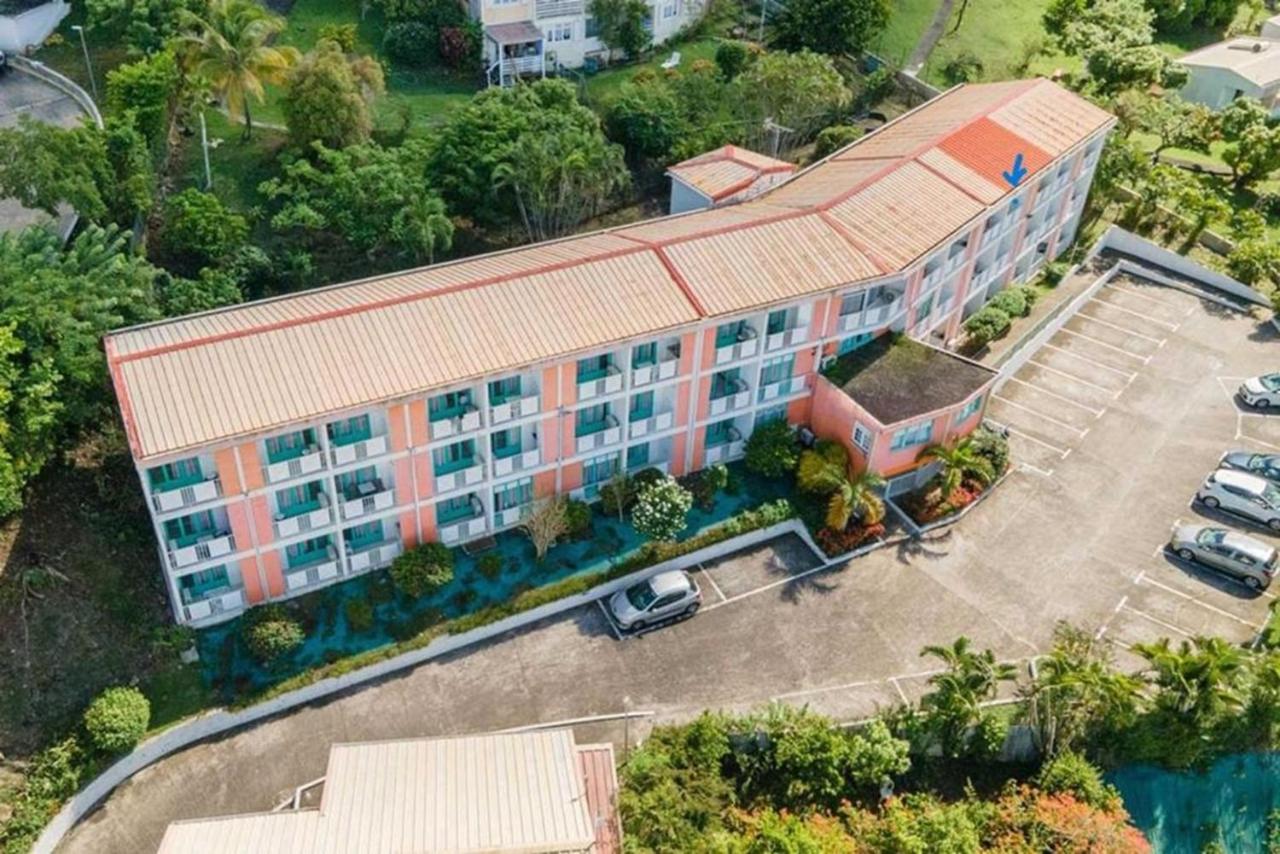 Studio vue mer avec piscine - Pointe du Bout - Ferienwohnung Les Trois-Îlets