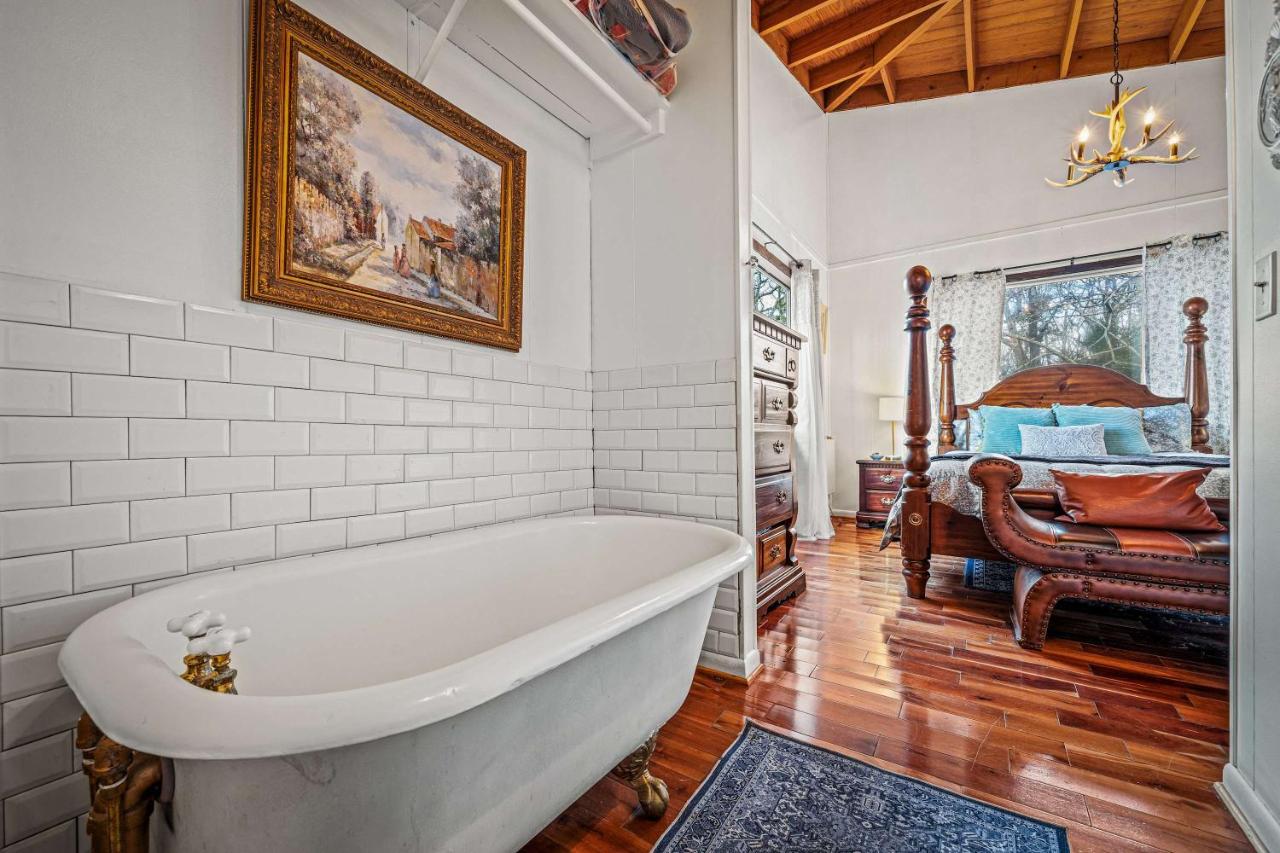 Mountain Treehouse - Magpie Nest - B&B Mentone