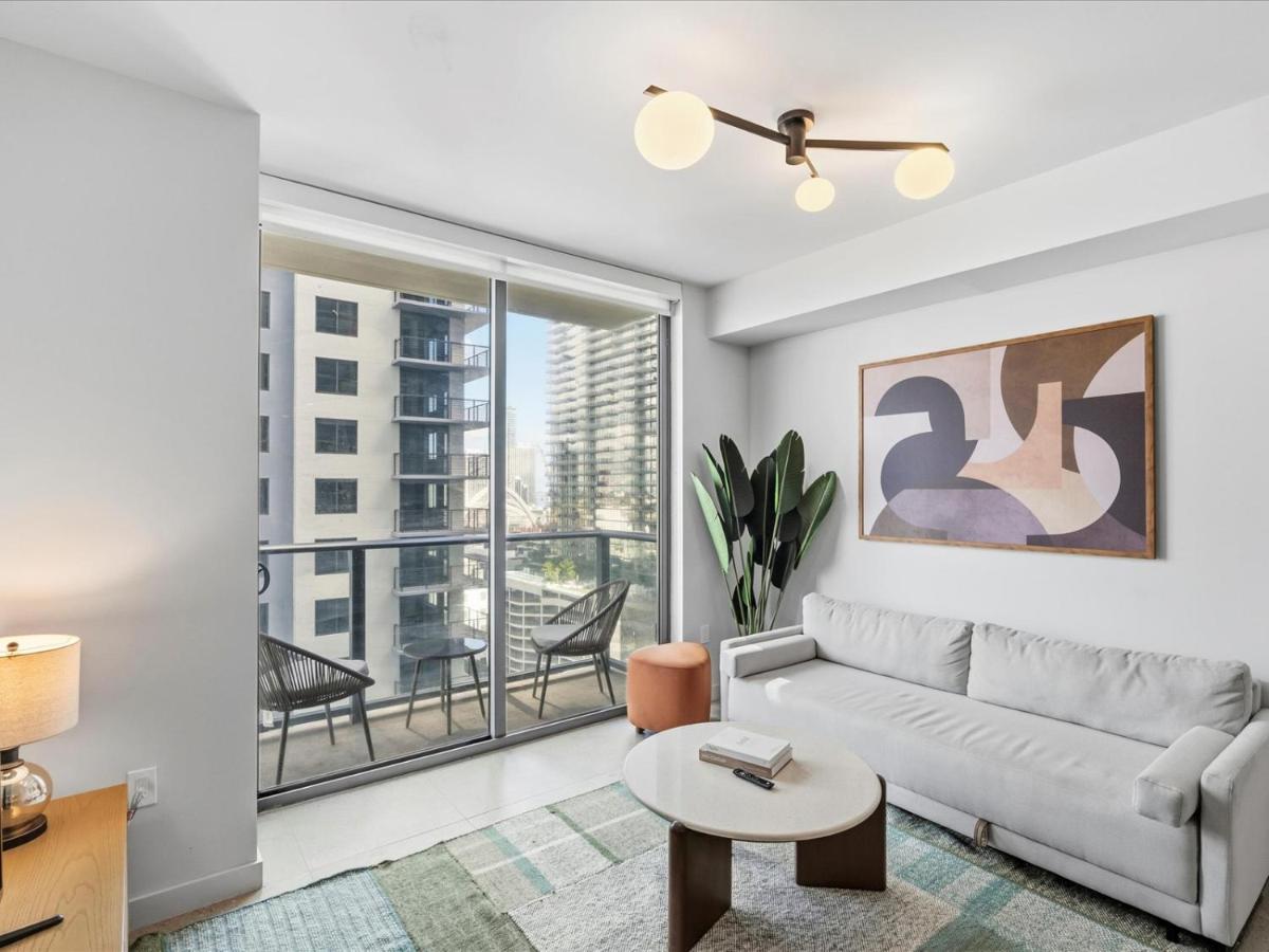 Prime Downtown Miami - Walk to Bayside - B&B Miami