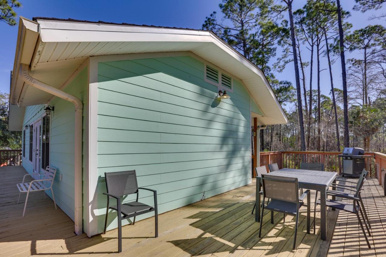 1/2 Mi to Beach! Rural Home w/ Deck in Port St Joe - B&B Port Saint Joe