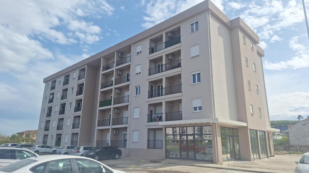 Ella Lux Apartment - B&B Podgorica