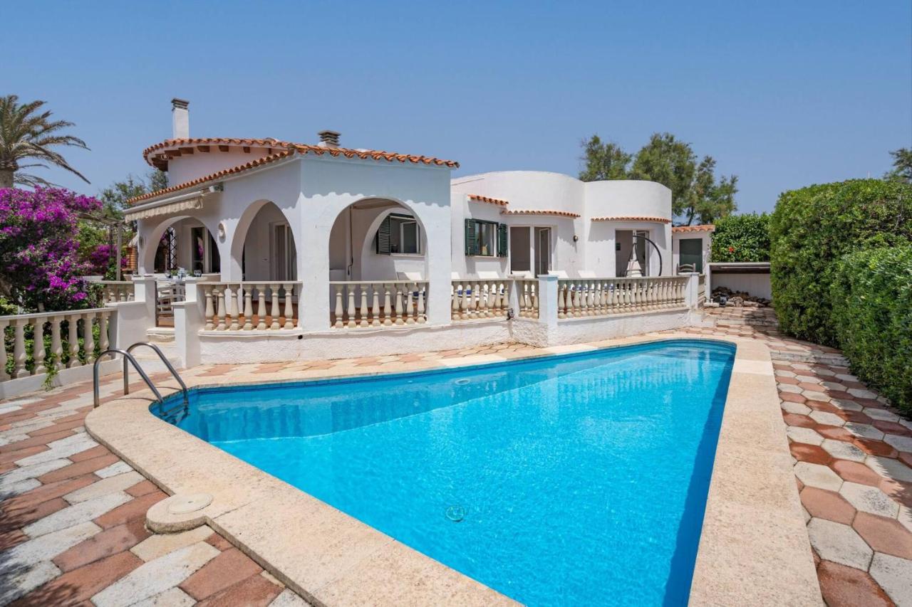 Casa Kintore A beautiful family friendly villa situated in the heart of S’Algar - Chambres d'hôtes S'Algar