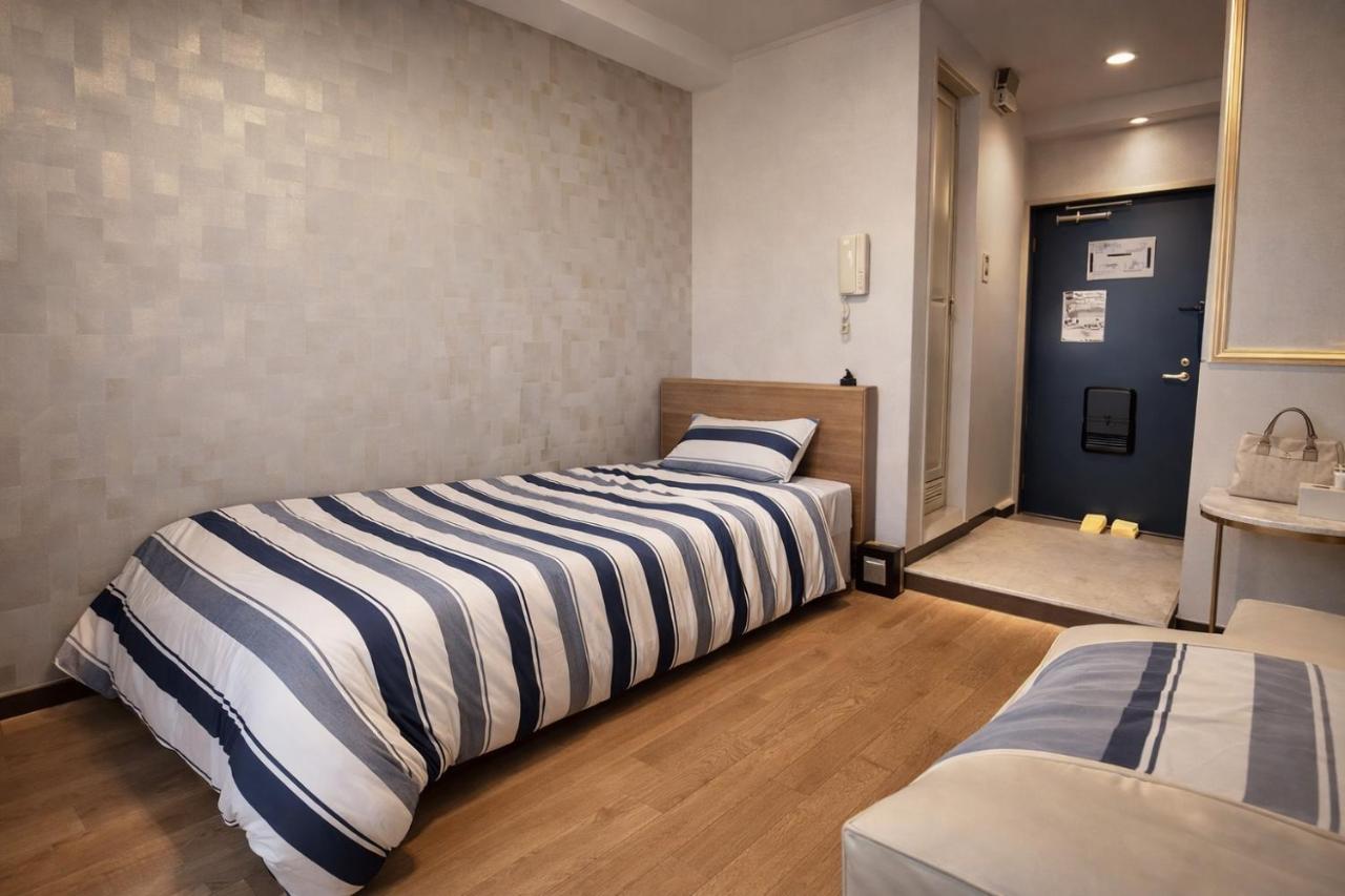 Osaka Umeda West JR Tsukamoto Inn 45 - Chambres d’hôtes Osaka