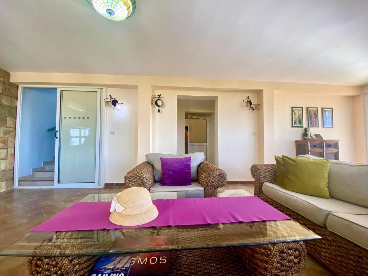 Villa Maja - Bed and Breakfast Sutomore