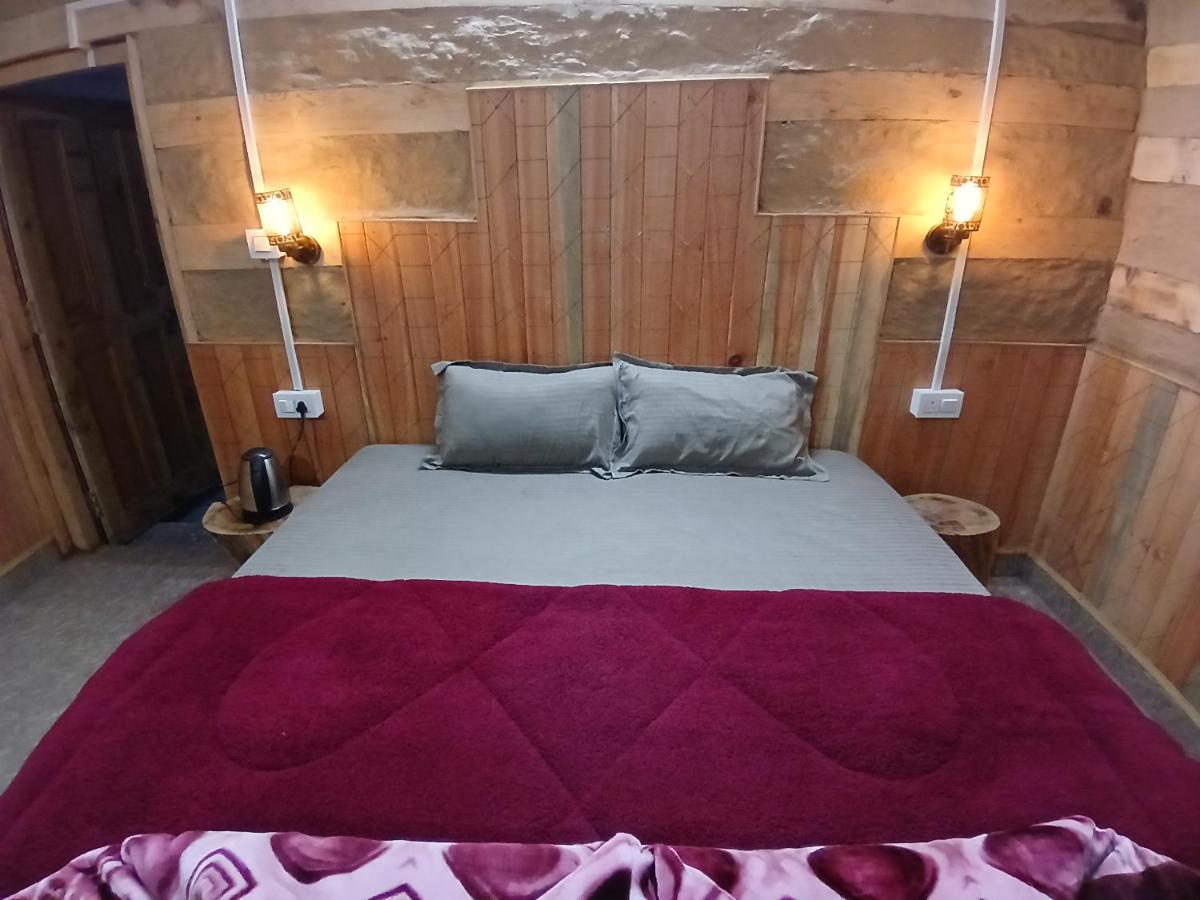 Double Room with Mountain View