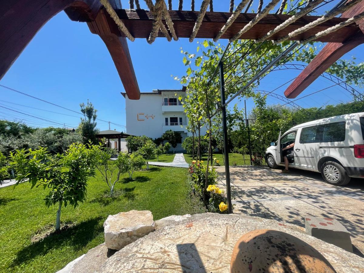 Xhulia's Holiday Villa - B&B Berat