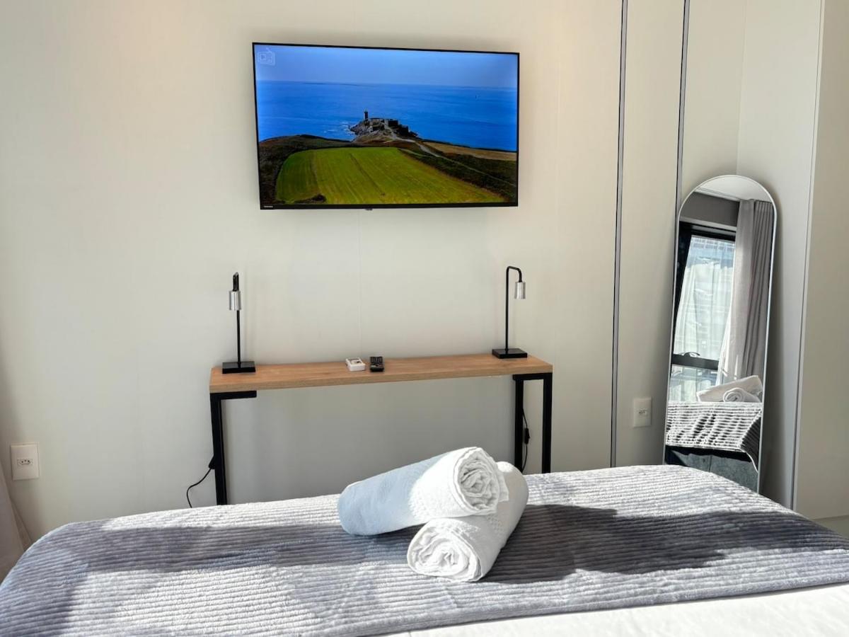 Vista Mar, Suíte Moderna para até 3 Pessoas - B&B Itapema