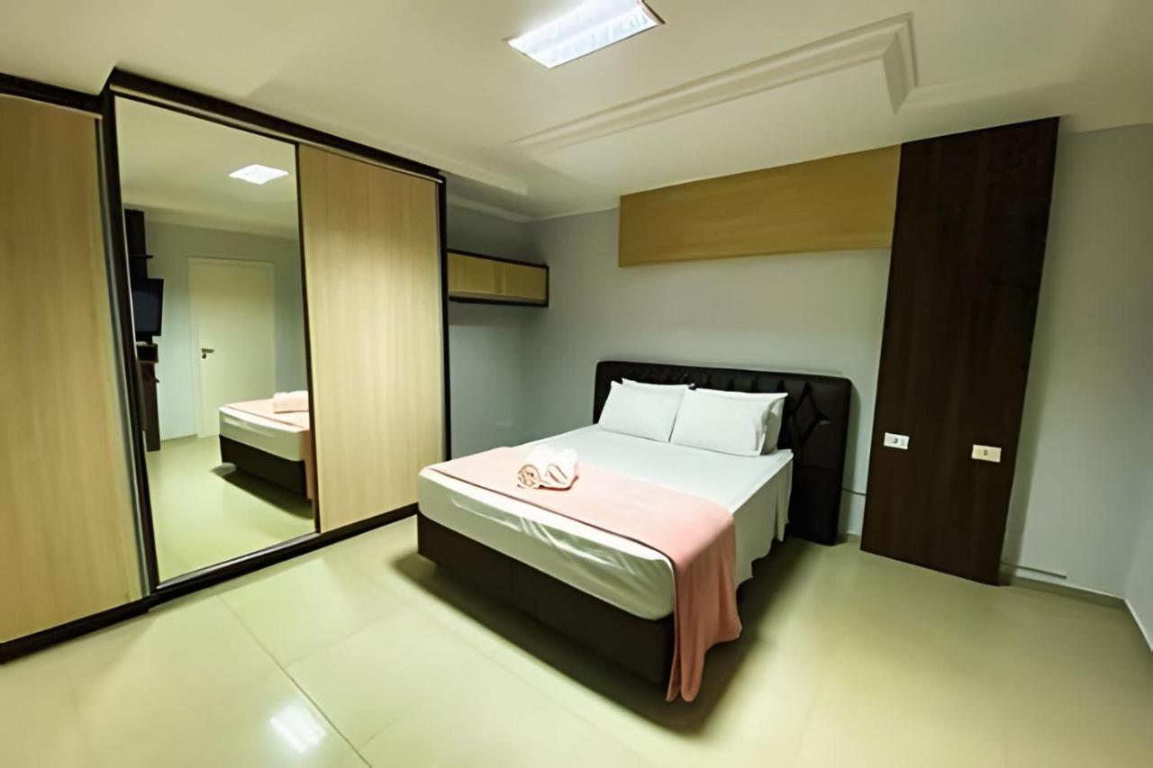 Belíssima Casa no centro de Foz para 10 hospedes - Ferienwohnung Foz do Iguaçu