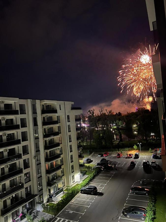 Chindia Park Lake Apartment - B&B Targoviste