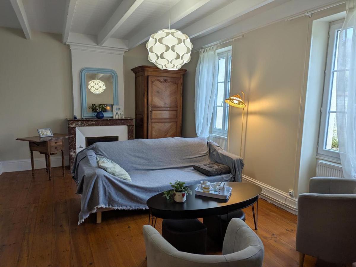 Gîte XVIIIe rénové avec grand jardin, au cœur du vignoble de Cognac - Ferienwohnung Lignières-Sonneville